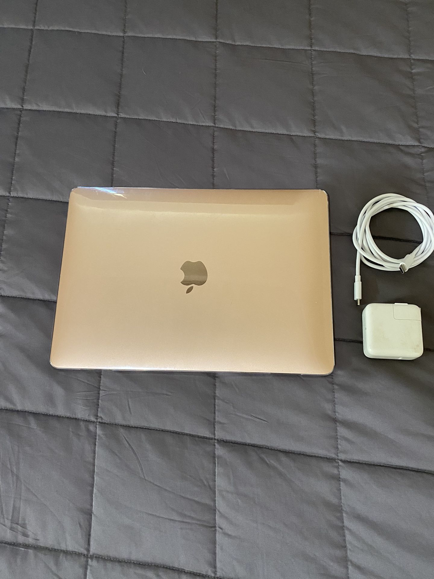 Apple MacBook Air with Charger