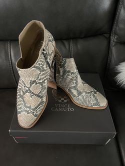 Vince Camuto Booties 