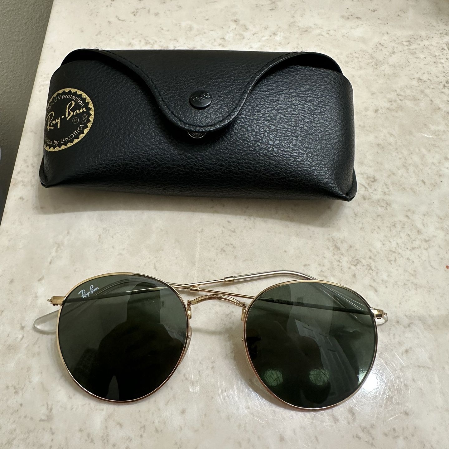 Off White “Catalina” Sunglasses (Black/Black/White Emblem) for Sale in  Miramar, FL - OfferUp