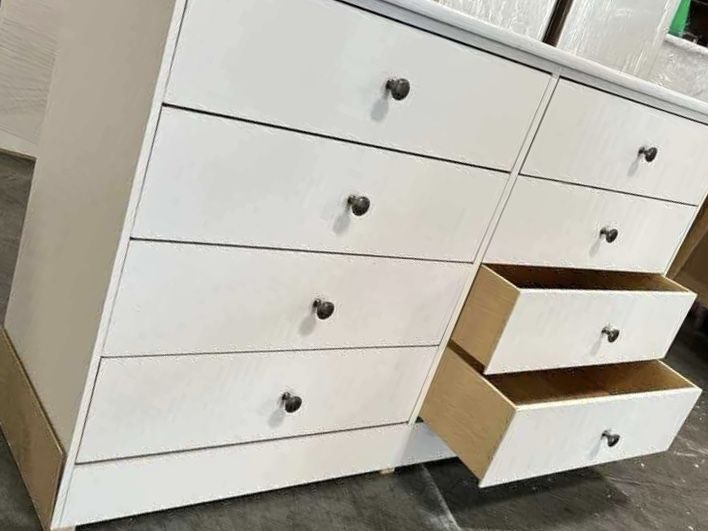 8 Drawer White Color