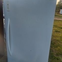 Frigidaire Freezer 