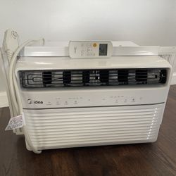 Midea 8,000 BTU AC, White, (Includes Remote)