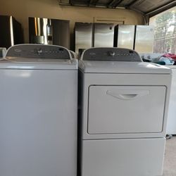 Whirlpool Cabrio Washer & Dryer Set