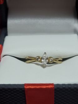 10K gold ring