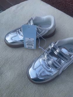girls  shoes size 11