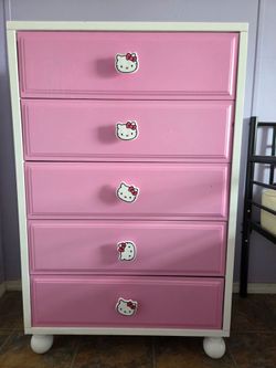 Hello Kitty chest of drawers