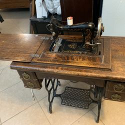 Davis Antique Sewing Machine 