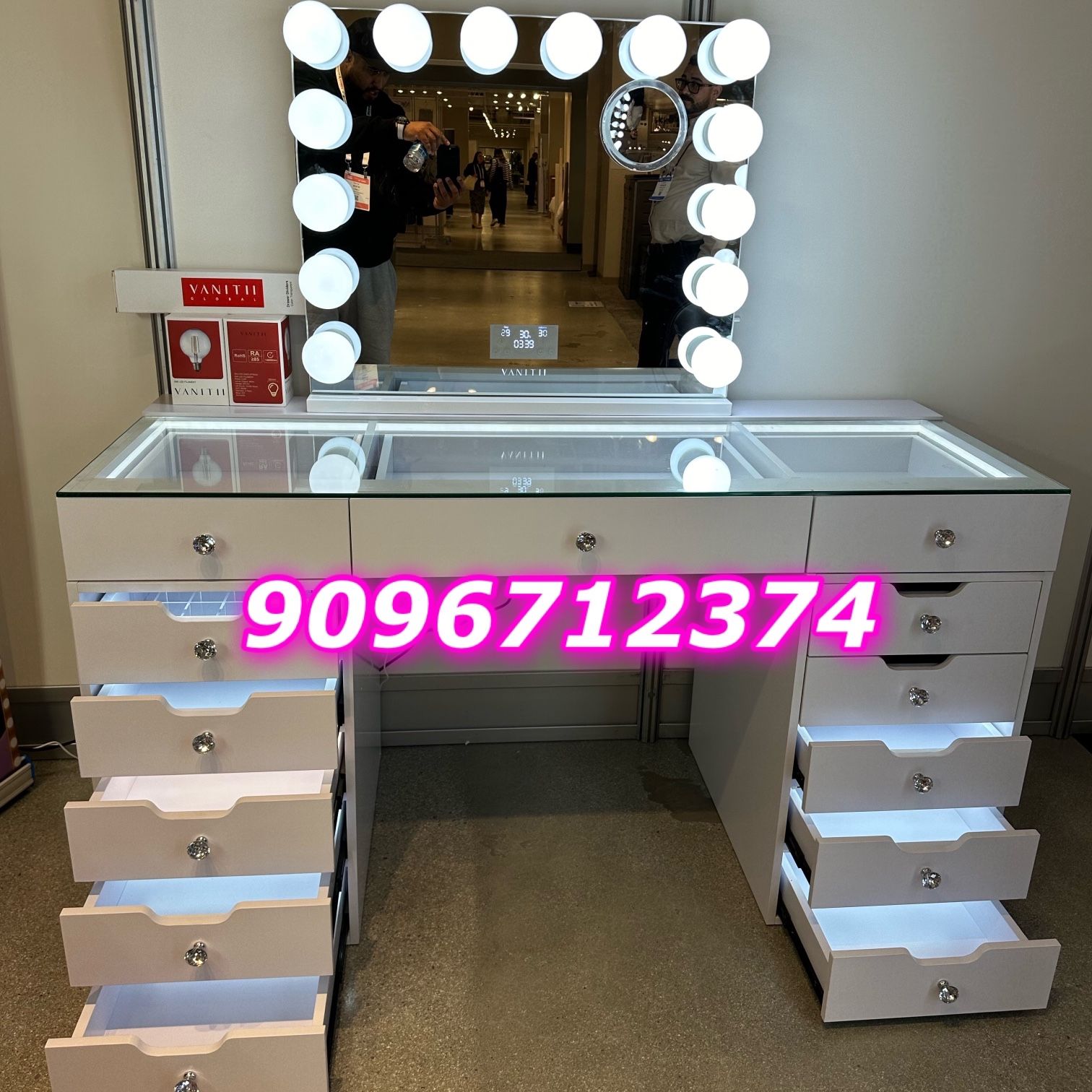 LED LIGHTS VANITY W. HOLLYWOOD MIRROR 