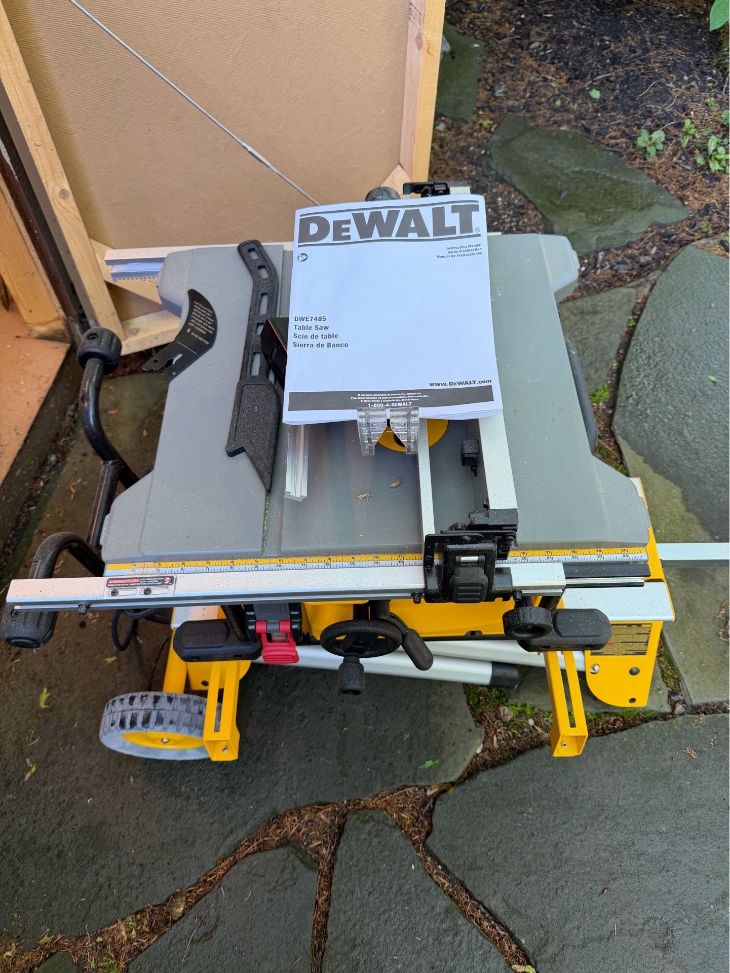 Dewalt DWE7485 table saw