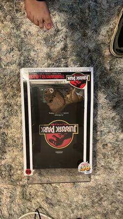 Top Lid Gone On Carbord And Plastic On The Actual Box