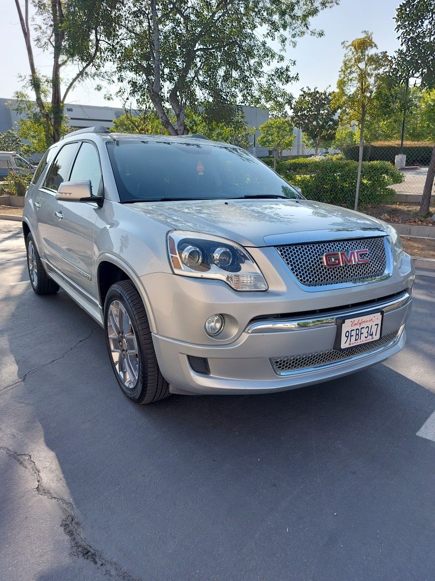 2012 GMC Acadia