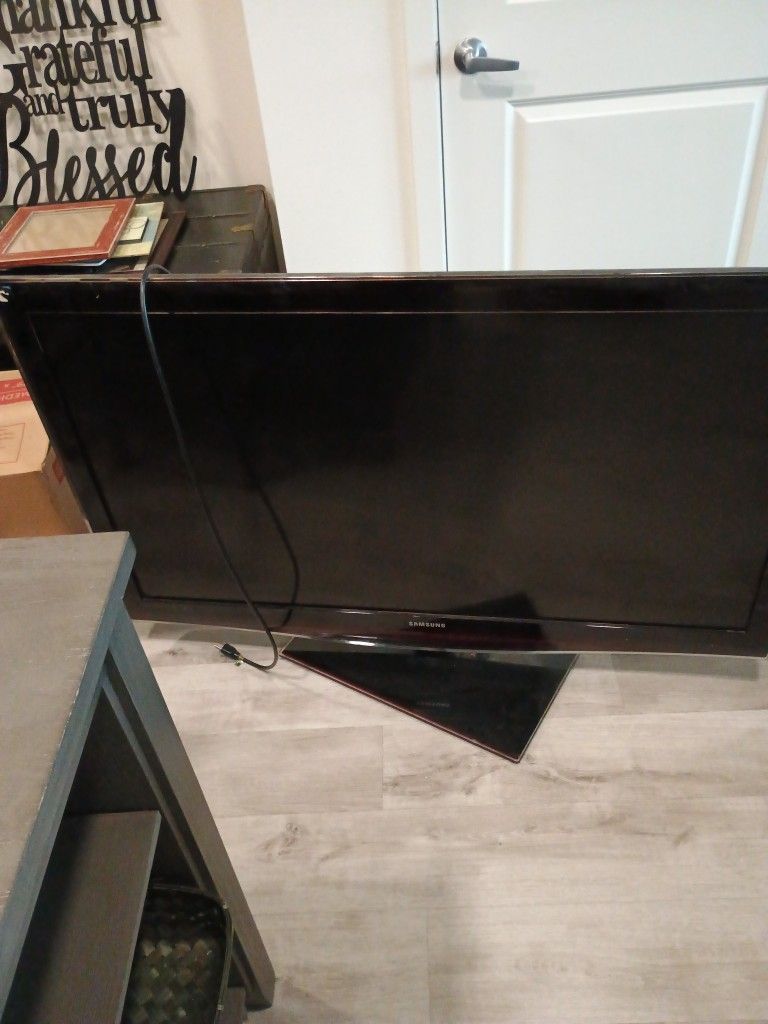 Samsung 55 In TV Swivel Flat Screen 180 Pick It Up Today