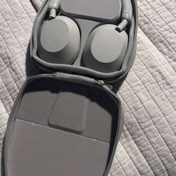 Sony WH1000XM5 Headphones 
