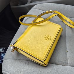 Tory burch wallet
