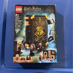 LEGO HARRY POTTER Defence Against the Dark Arts Book