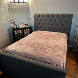 Queen Bed Frame 