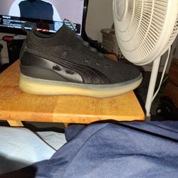 1973 PUMA'S Black Whìte And Violet Size 10