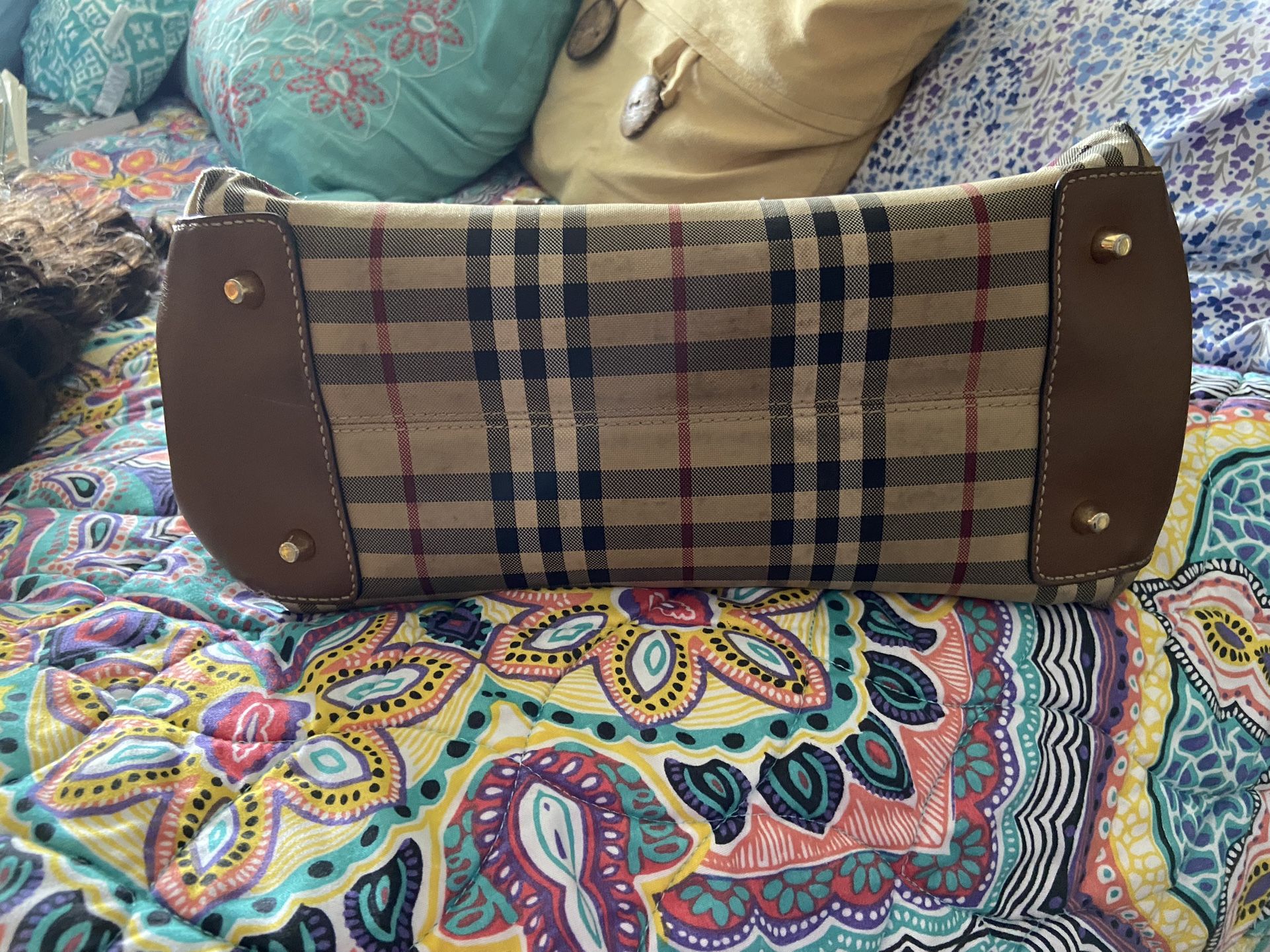 Authentic Burberry Plaid handbag- 700.00 FIRM- Cash Only Local Pick Up Only Oak Ridge 