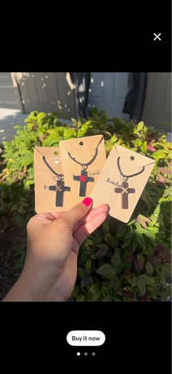 Men’s cross black necklaces