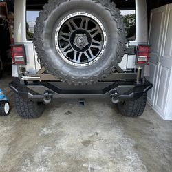 Powder Coated Jeep Wrangler Bumper With Tire Carrier 