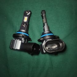 PAIR OF H8/H11 FOG LIGHTS