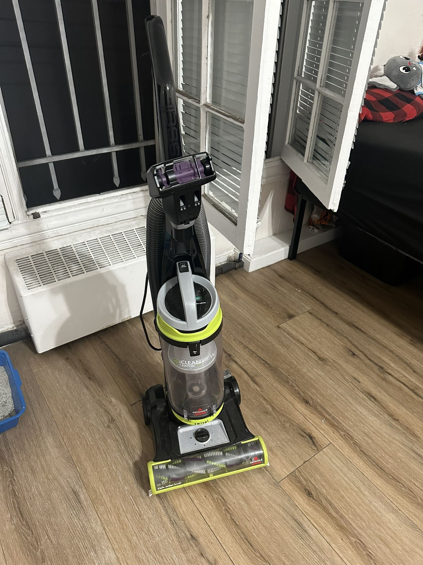 bissell seivel pet vacuum cleaner