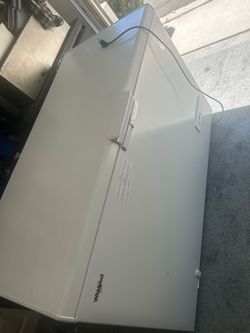 Whirlpool Chest Freezer White