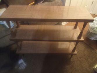 Vintage Tier wood table