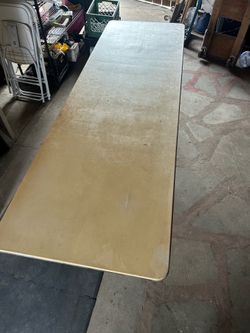 8 ft party table