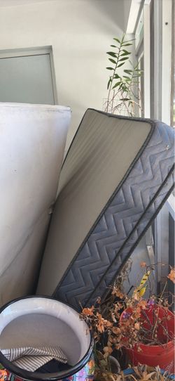 Queen mattress with board & bed slats
