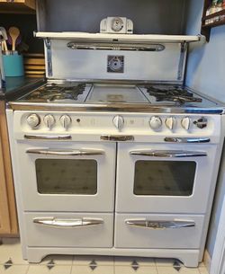 1950's Wedgewood gas oven/range