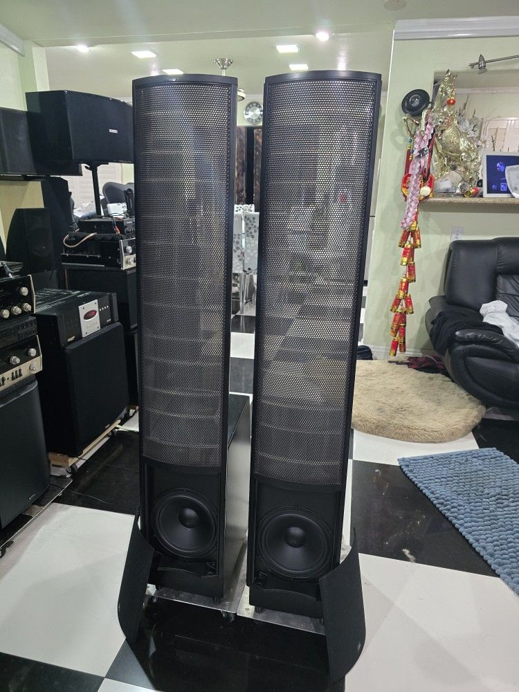 Martin Logan Electro Motion ESL Speakers. Excellent condition perfect working amazing sound will test before you buy. 

Amplifier Power
150-300 watts 