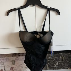 NWT Dr Rey Xtreme Plunge Convertible Bodysuit Shapewear – Medium Control – Size 34D (M)