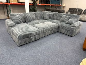 Great Sectionals in Stock + Seccionales Disponibles
