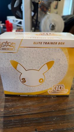 Pokémon 30th Celebration Elite Trainer Box