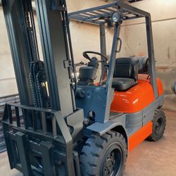 Toyota Forklift - Used - Or Best Offer 