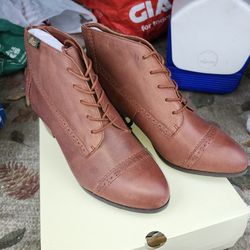 Bass Perry Garnet Shoes Woman's Size 10W New