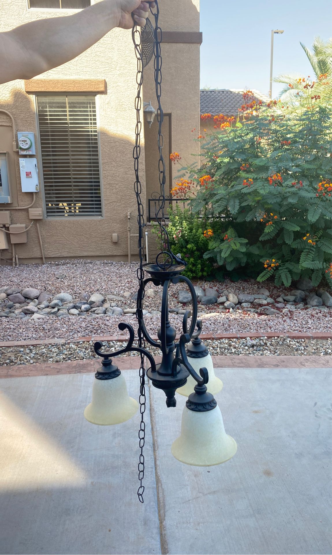 Light fixture
