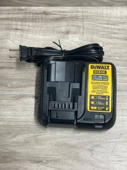 DEWALT CHARGER DCB115 20V CHARGER (PO1025165)