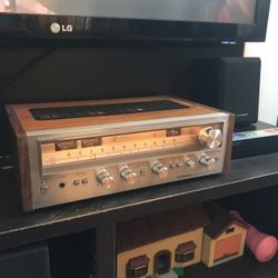 Vintage Pioneer SX-680 Receiver in Great Condition!!!