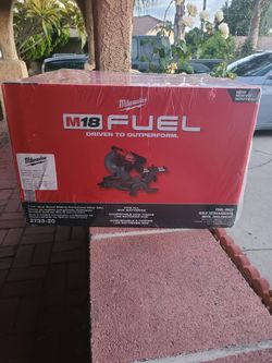 Milwaukee M18 Fuel 7-1/4 miter saw. New