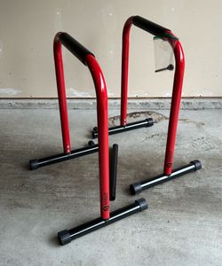 Dip Bar Pull Up Set GoBeast Great Condition