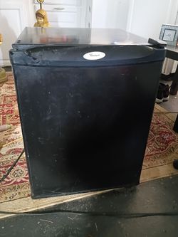 Whirlpool mini fridge