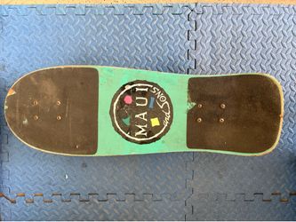 Maui and Sons Skateboard