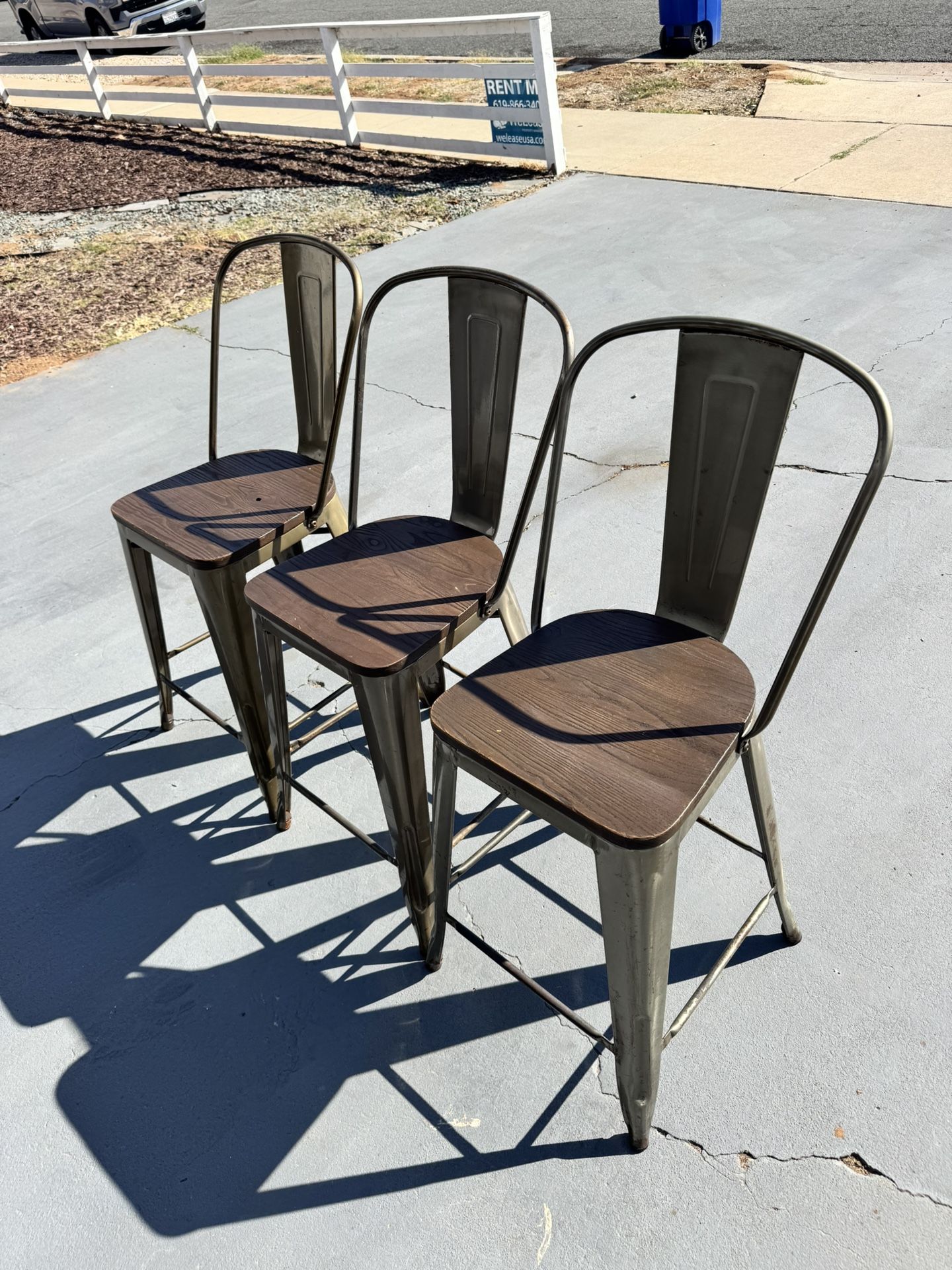 3 Barstools For Island Table For Multi-use Seating
