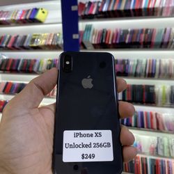 iPhone XS 256GB Black Unlocked 