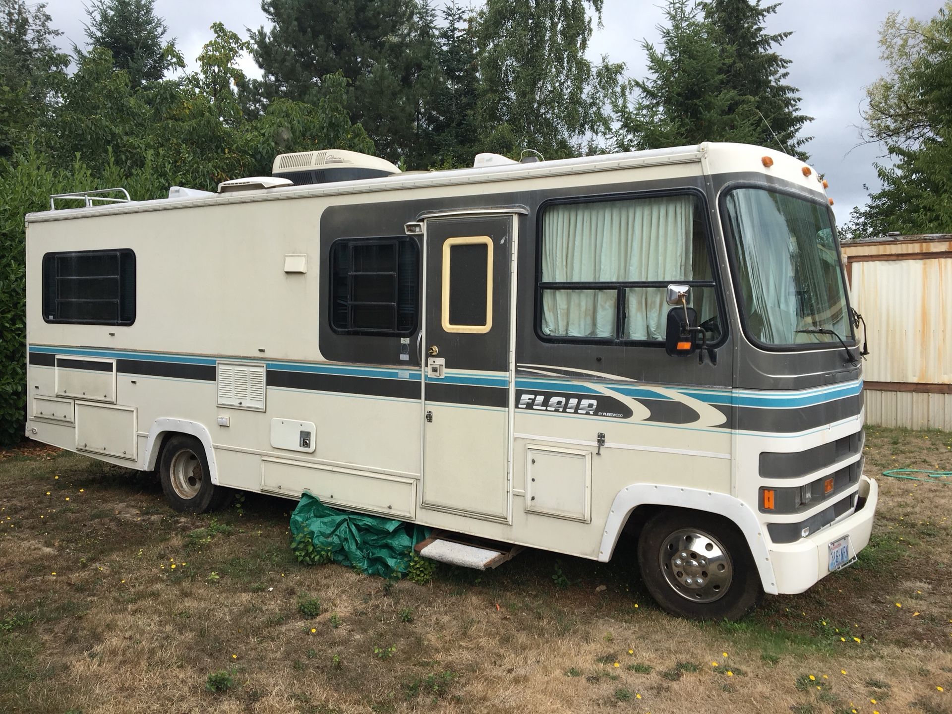 1991 Fleetwood Flair 28 ft Motorhome