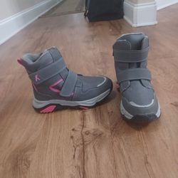 Girls Size 3 Snow Boots