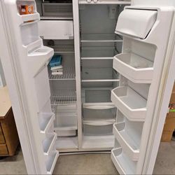 Like New Hotpoint Double Door Refrigerator For Sale (DELIVERY AVAILABLE)