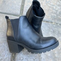 Black Boots